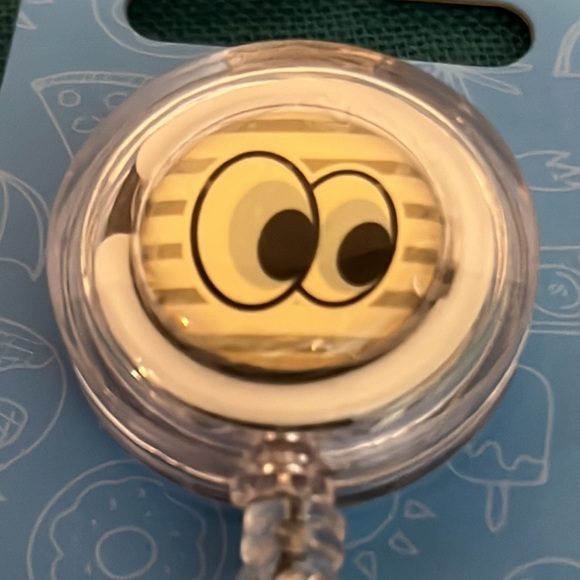 Badge Reel - Picture 3 of 5